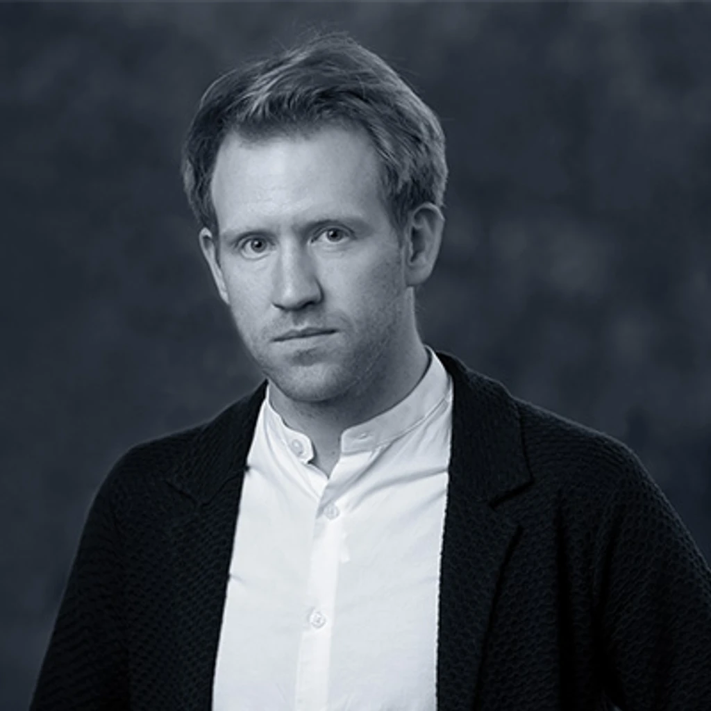 Joe Simmonds-Issler is Chief of Staff and leads the CEO Office, Governance, Strategy and Portfolio Division, CEPI